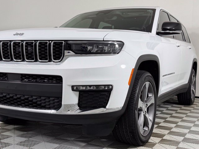 Used 2024 Bright White Clearcoat Jeep Limited image 6