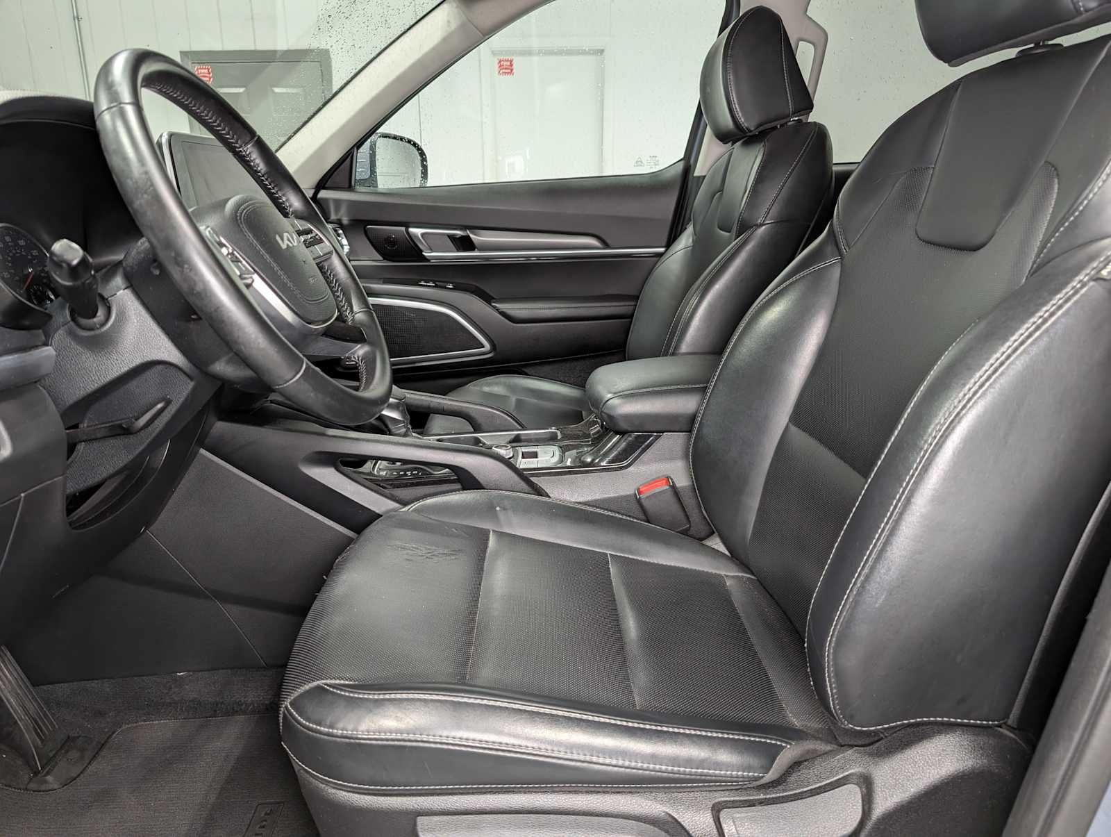 Certified Used 2022 Everlasting Silver Kia LX image 4