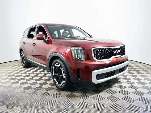 Certified Pre-Owned 2024 Kia Telluride EX