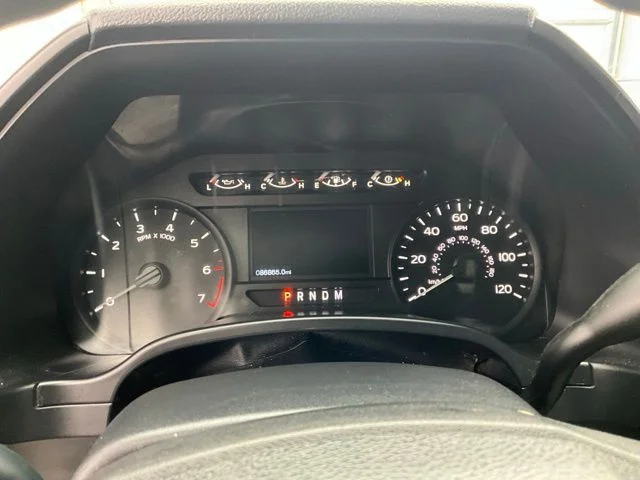 Used 2019 White Ford XL image 9
