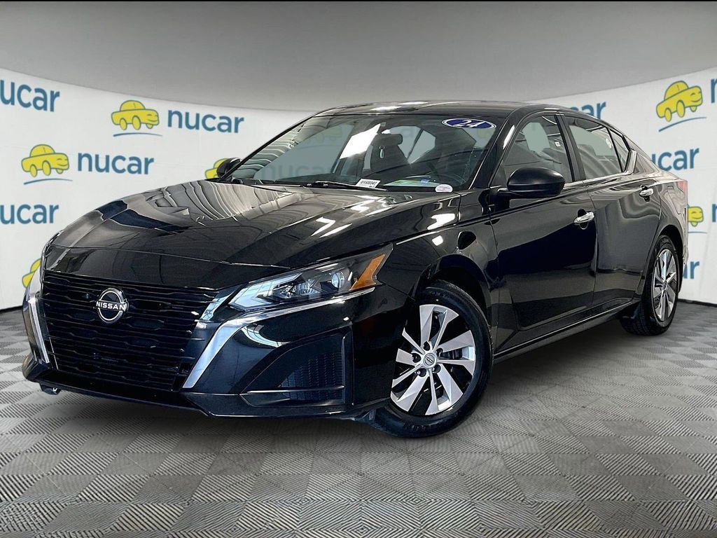 Used 2024 Black Nissan 2.5 S image 3