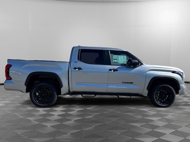 2026 Toyota Tundra SR5 - Photo 6
