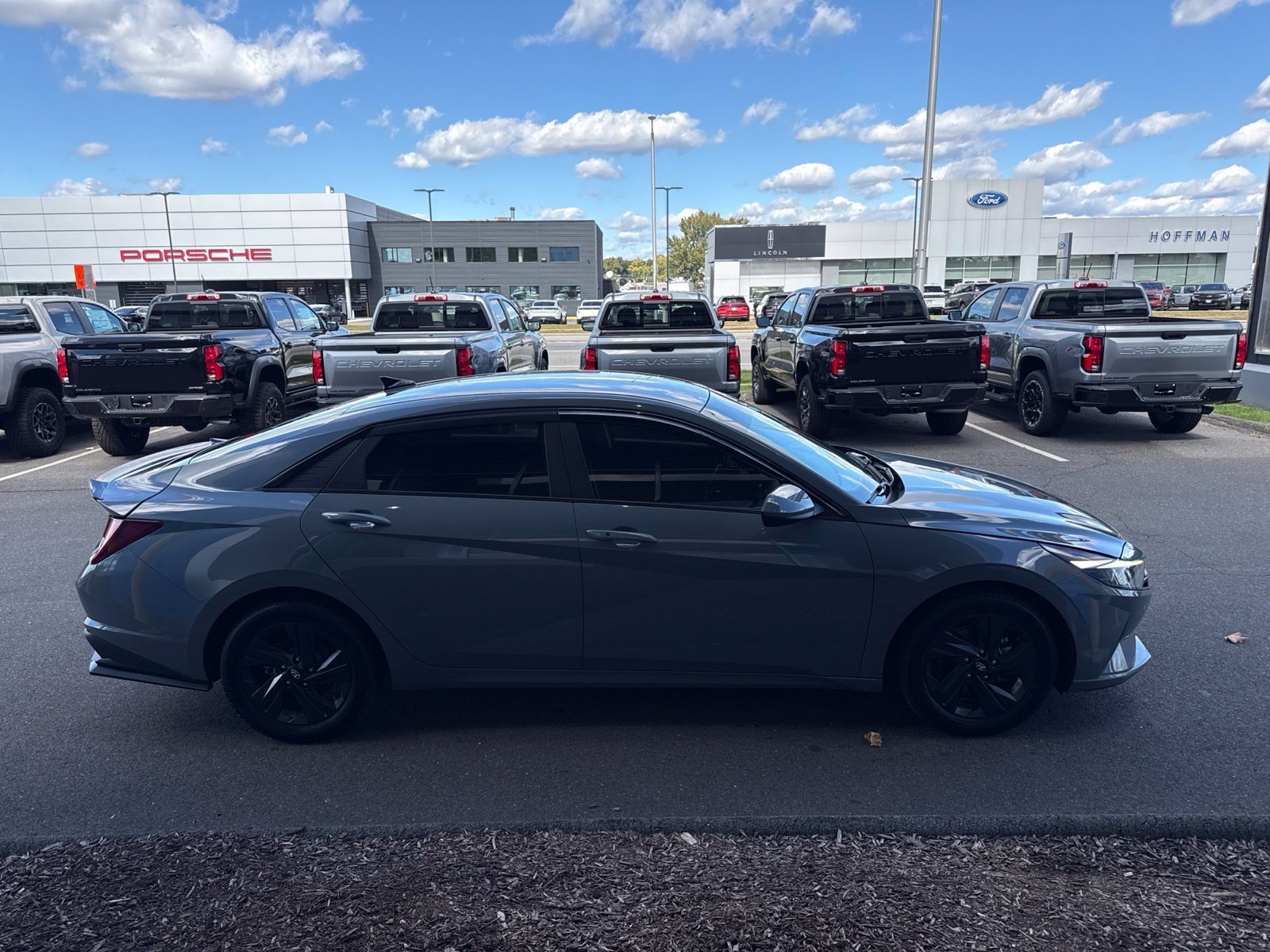Used 2022  Hyundai SEL image 5