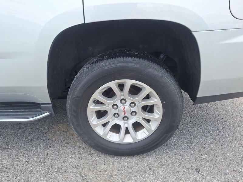 Used 2019 Silver GMC SLT image 26