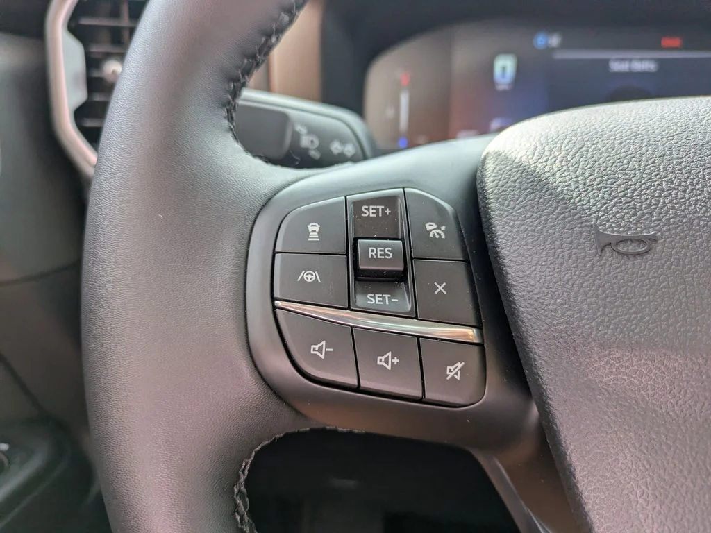New 2026 Carbonized Gray Metallic Ford Outer Banks image 28