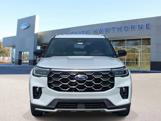 New 2026 Space White Metallic Ford Platinum™ image 2