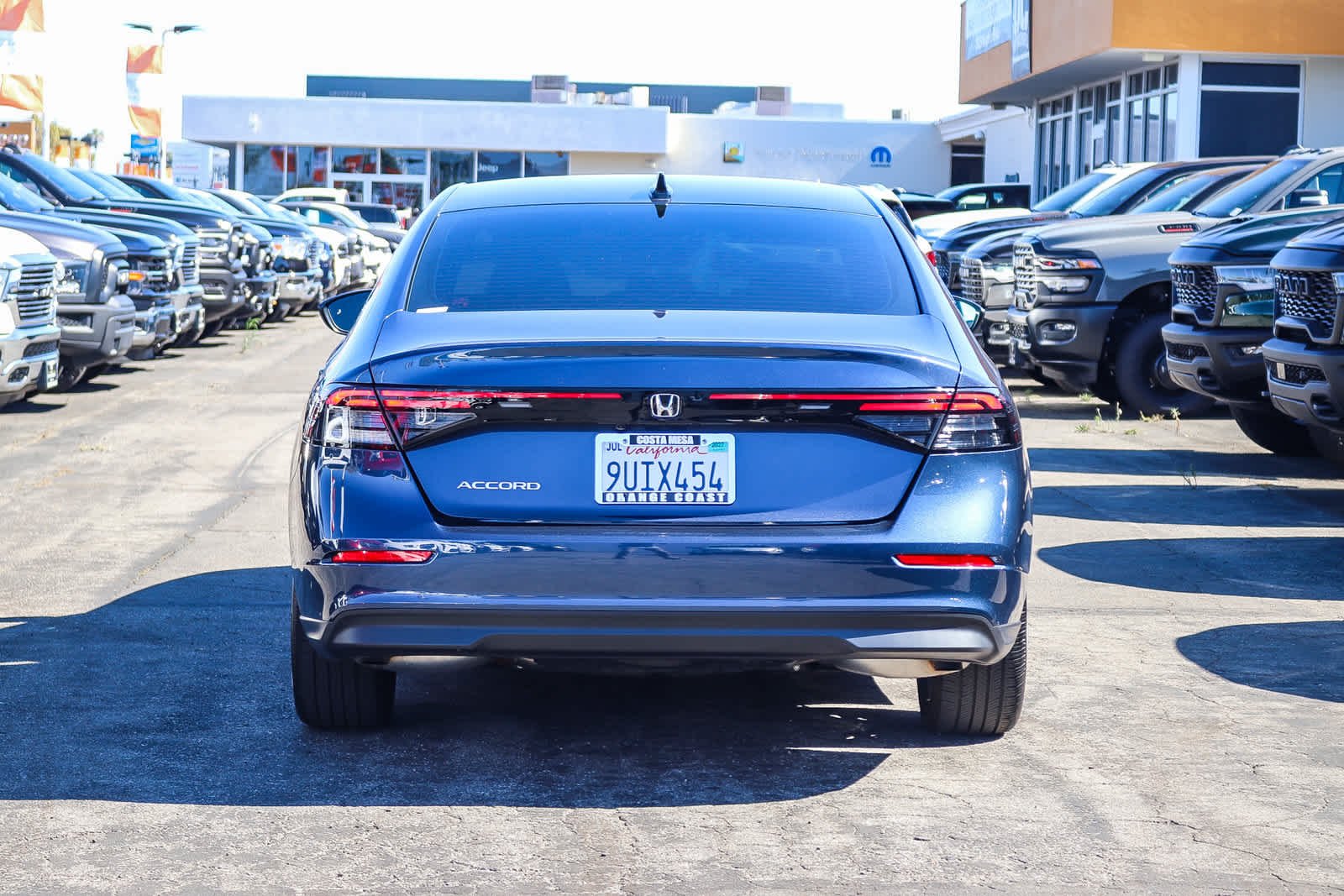Used 2025 Canyon River Blue Metallic Honda SE image 5