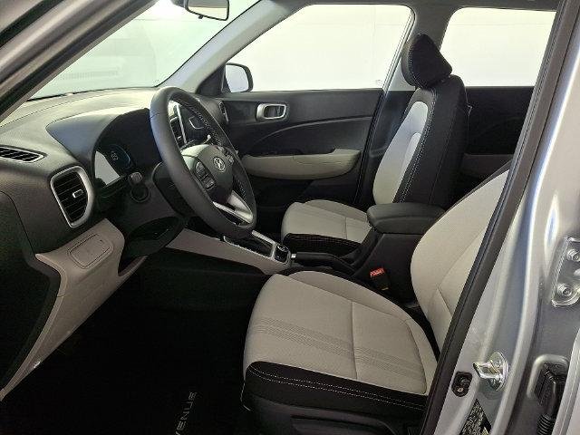 2026 Hyundai Venue SEL - Photo 11