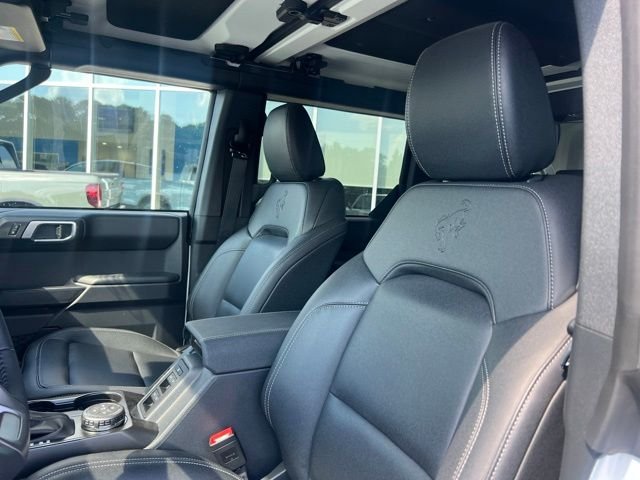 Used 2026 Oxford White Ford Badlands image 16