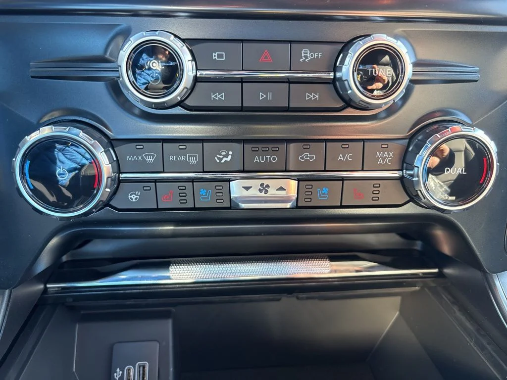 New 2026 White Ford Lariat image 23