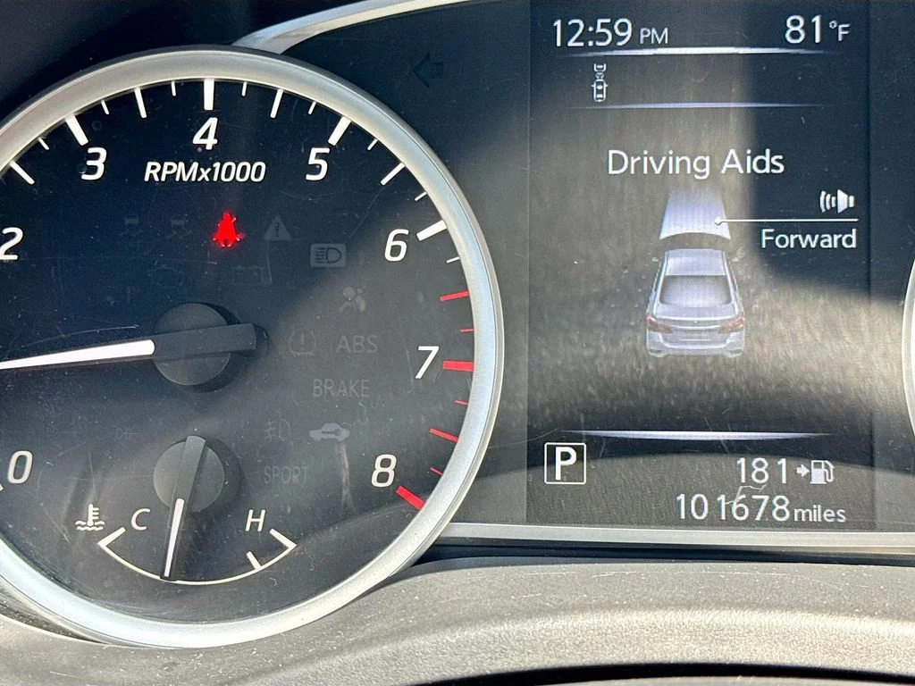Used 2018 Gray Nissan S image 14