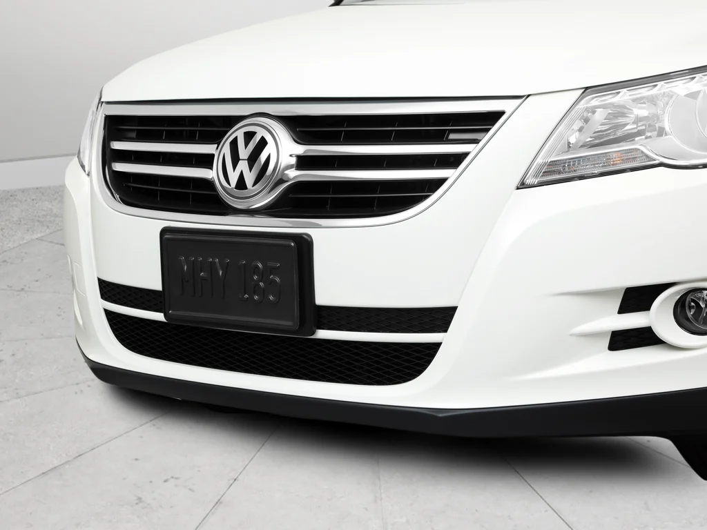 Used 2011 White Volkswagen S image 60
