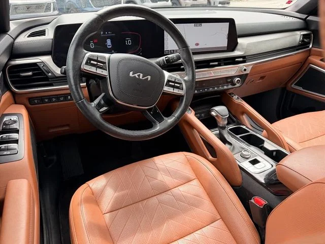 Used 2024 Black Kia EX X-Line image 7