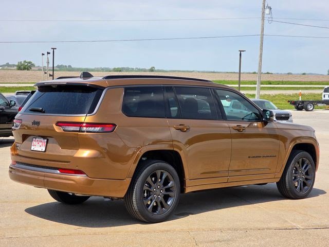 New 2026 Copper Shino Metallic Clear-Coat Exterior Paint Jeep Limited Reserve image 7