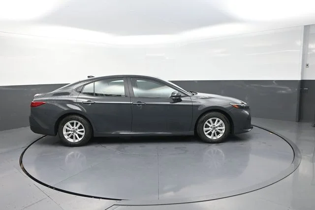 Used 2026  Toyota LE image 18