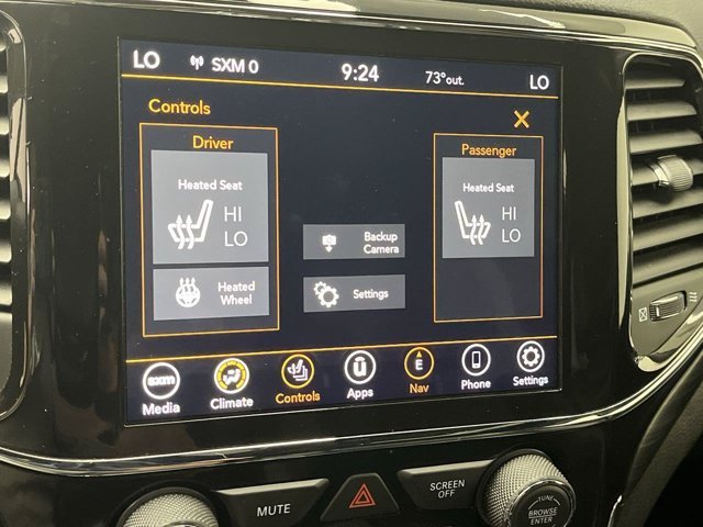Used 2021 Billet Silver Metallic Clearcoat Jeep Laredo X image 21