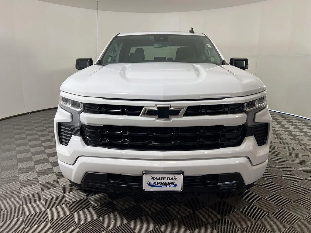 Used 2022 Summit White Chevrolet RST image 30