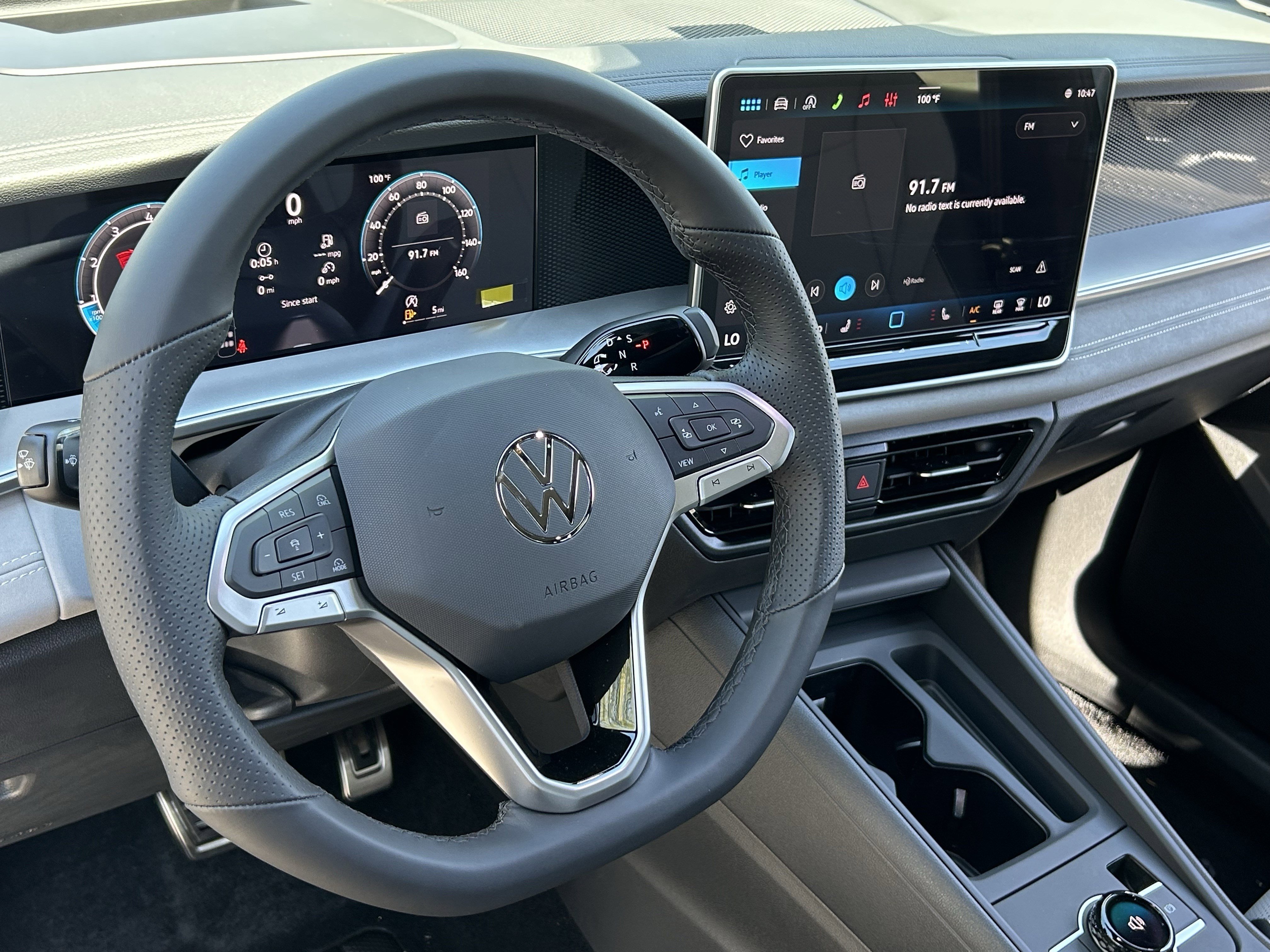 New 2026 Monterey Blue w/Deep Black Roof Volkswagen SE R-Line Black image 19