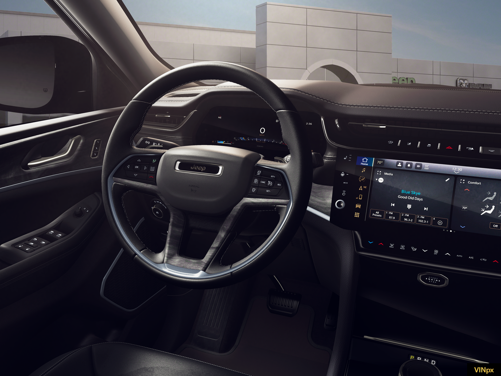 New 2026 Bright White Clear-Coat Exterior Paint Jeep Limited image 20