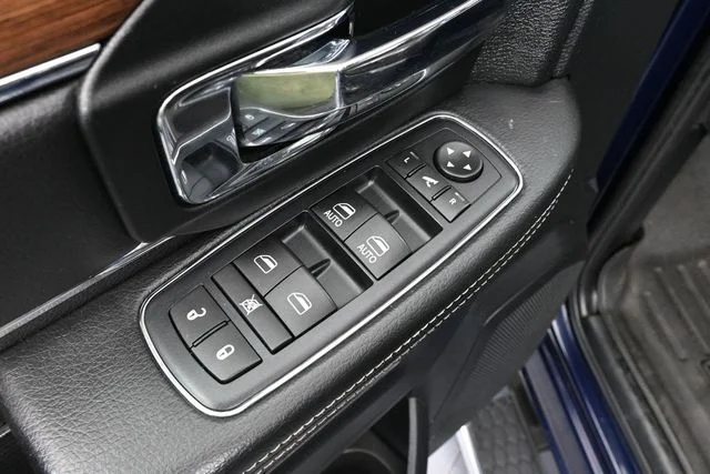 Used 2016 Blue Ram Laramie image 19