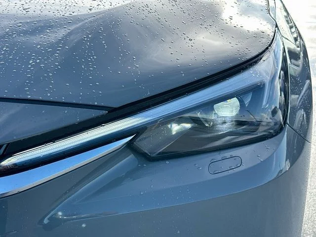 Used 2025  Lexus 350 F SPORT Handling image 32