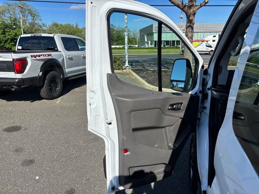 Certified Used 2023 Oxford White Ford XL image 15