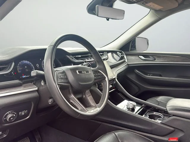 Used 2023 White Jeep Limited image 9