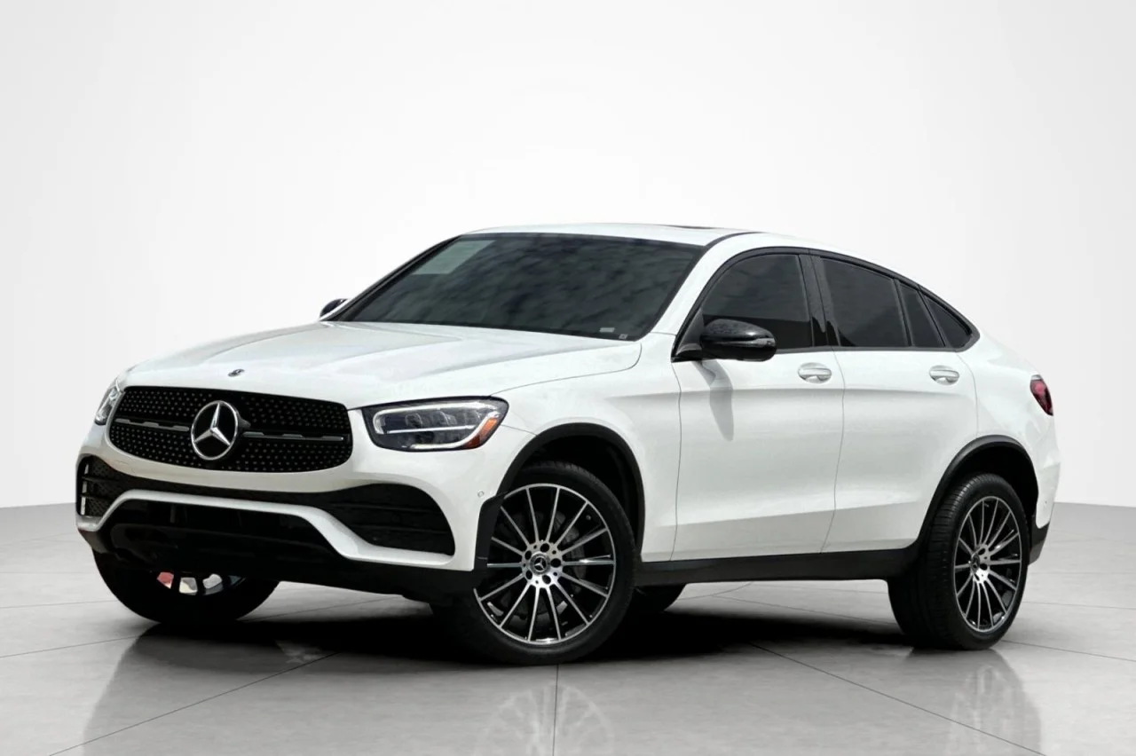 Used 2023 Polar White Mercedes-Benz GLC 300 image 1