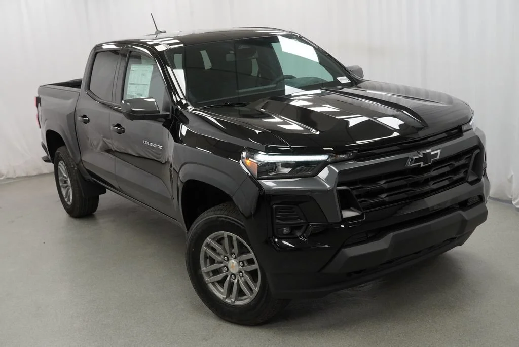 New 2026 Black Chevrolet LT image 4