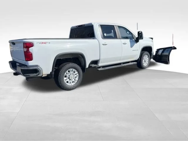 Used 2021 Summit White Chevrolet LT image 6