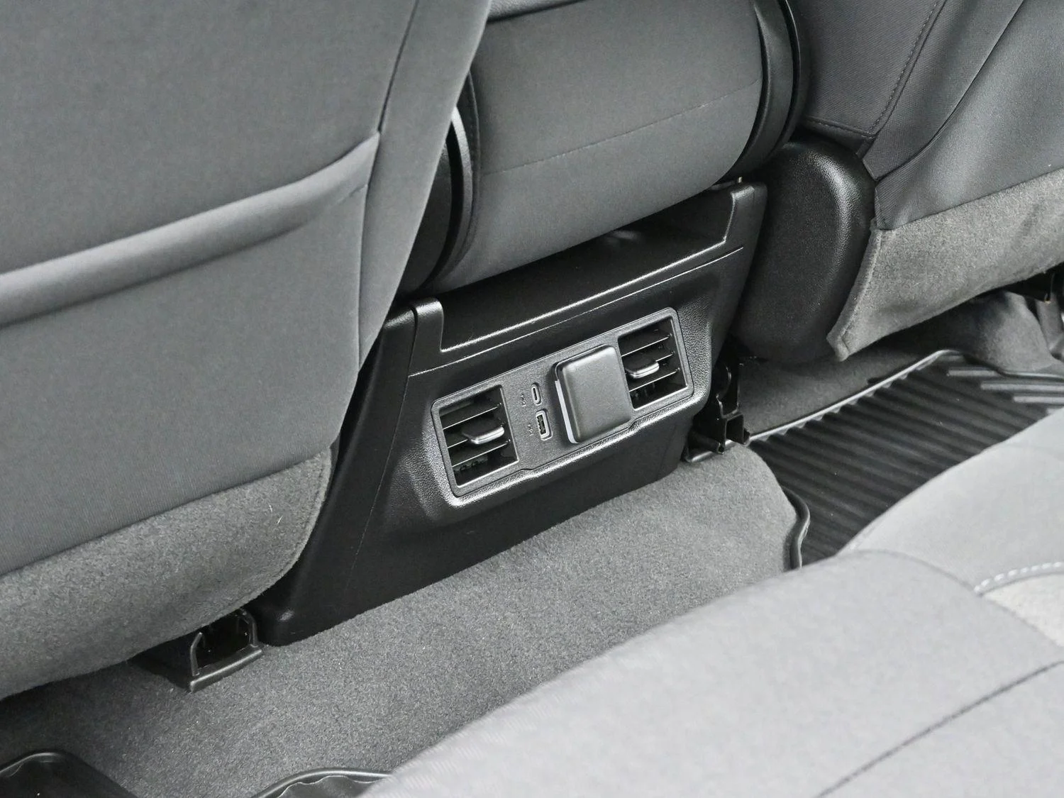 Used 2023 Deep Bronze Metallic GMC Elevation image 28