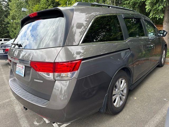 Used 2017 Modern Steel Metallic Honda SE image 4