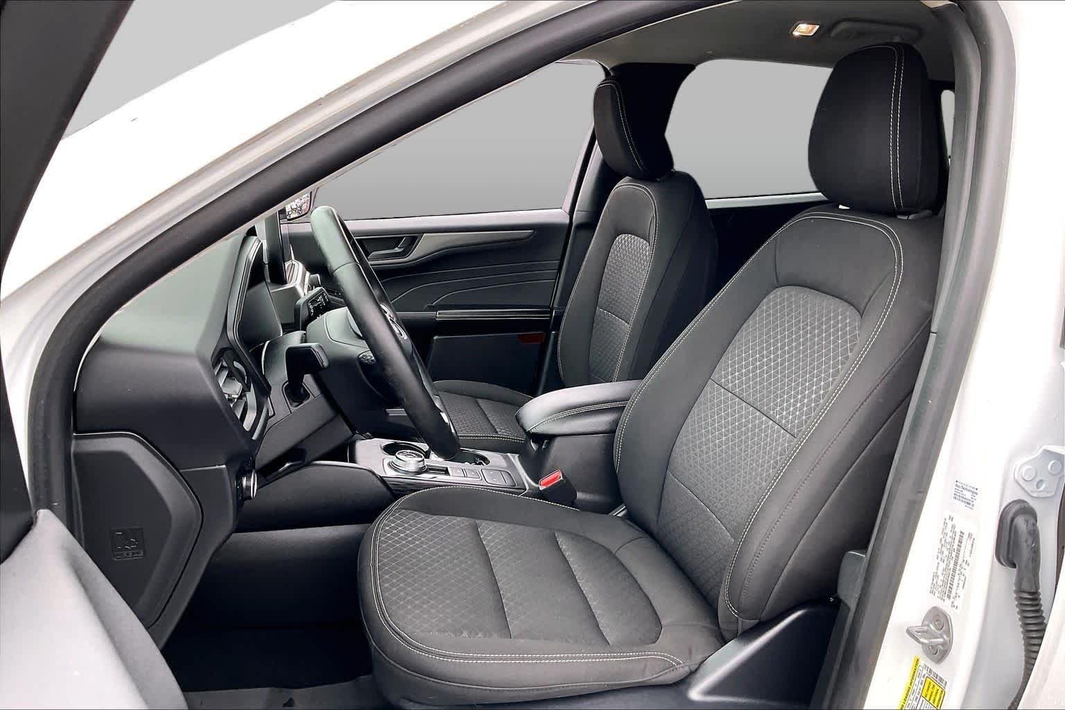Used 2024 Oxford White Ford Active image 8