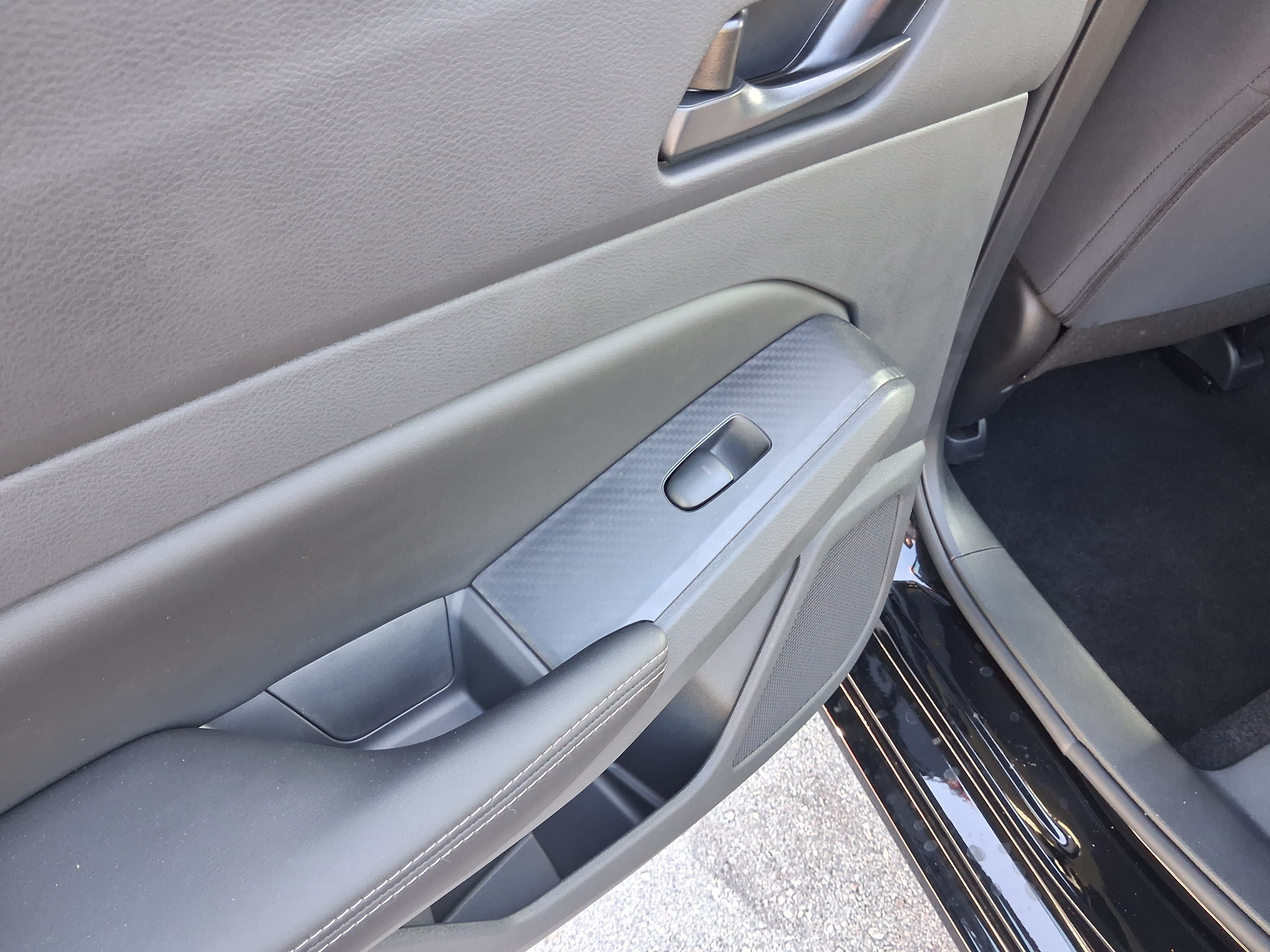 2025 Nissan Altima SV - Photo 12