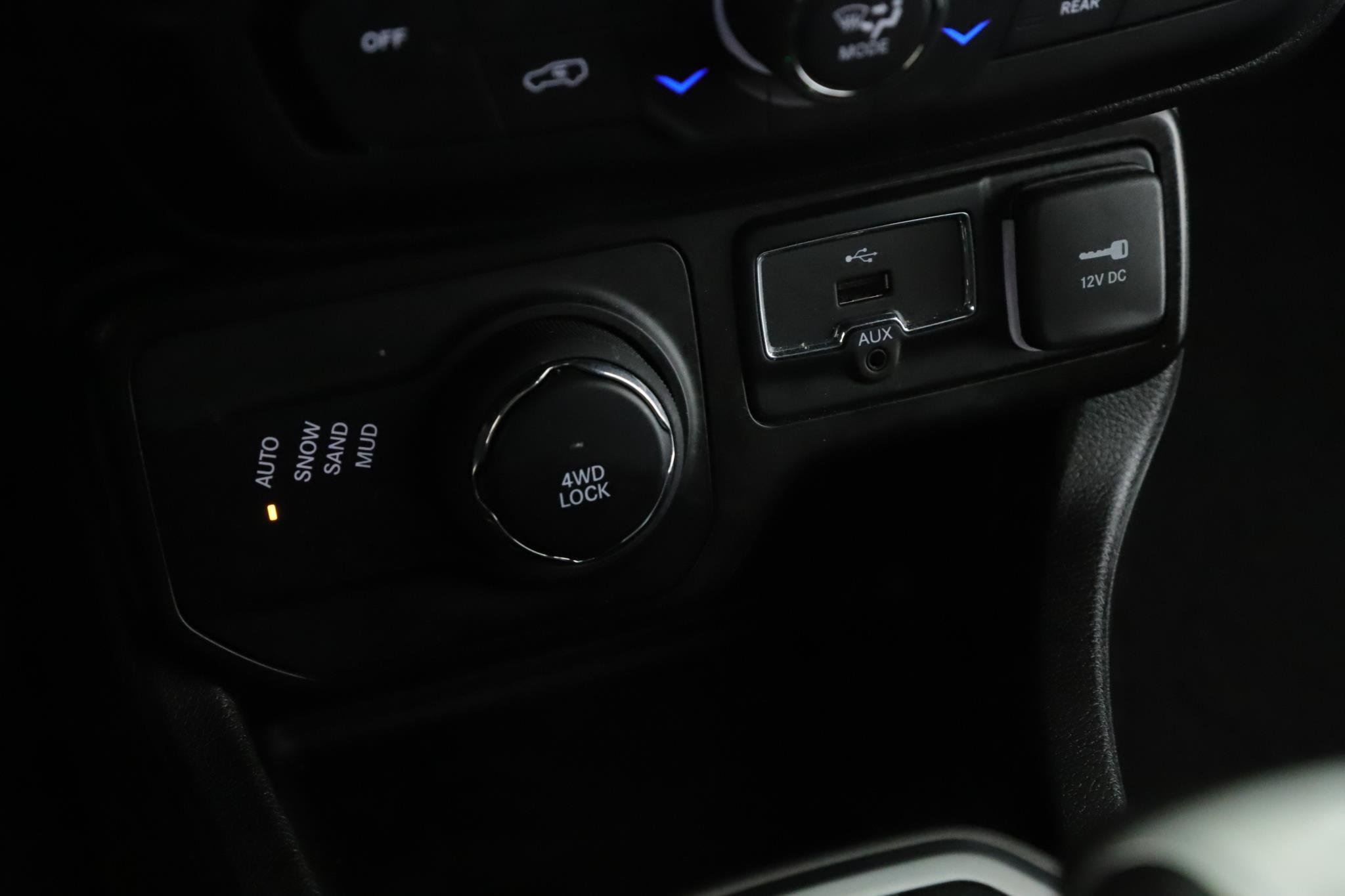 Used 2020 Black Clearcoat Jeep High Altitude 4x4 image 15