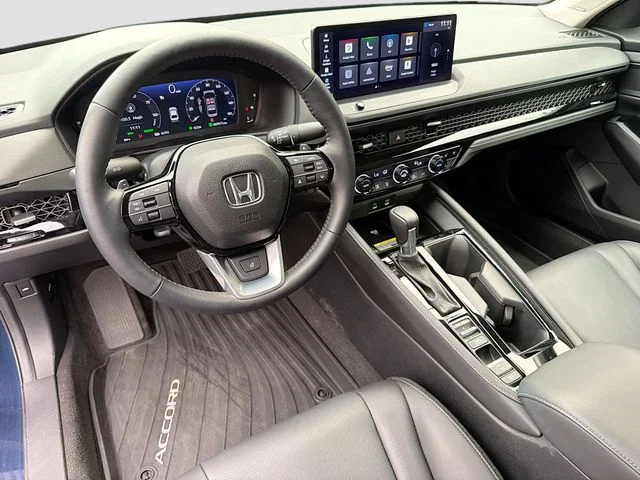 Used 2025  Honda Touring image 8