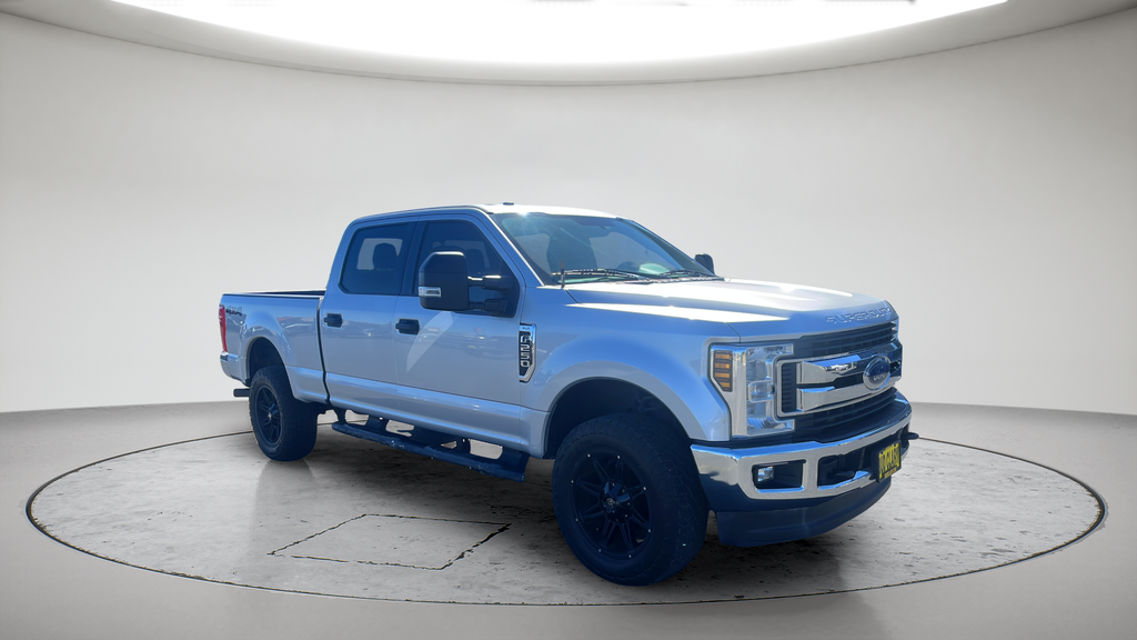Used 2018 Silver Ford XLT image 5