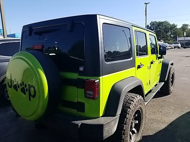 Used 2013 Green Jeep Sport image 28