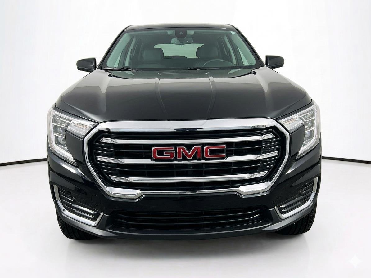 Used 2024 Ebony Twilight Metallic GMC SLE image 2