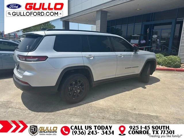 Used 2025 Silver Zynith Jeep Altitude X image 4