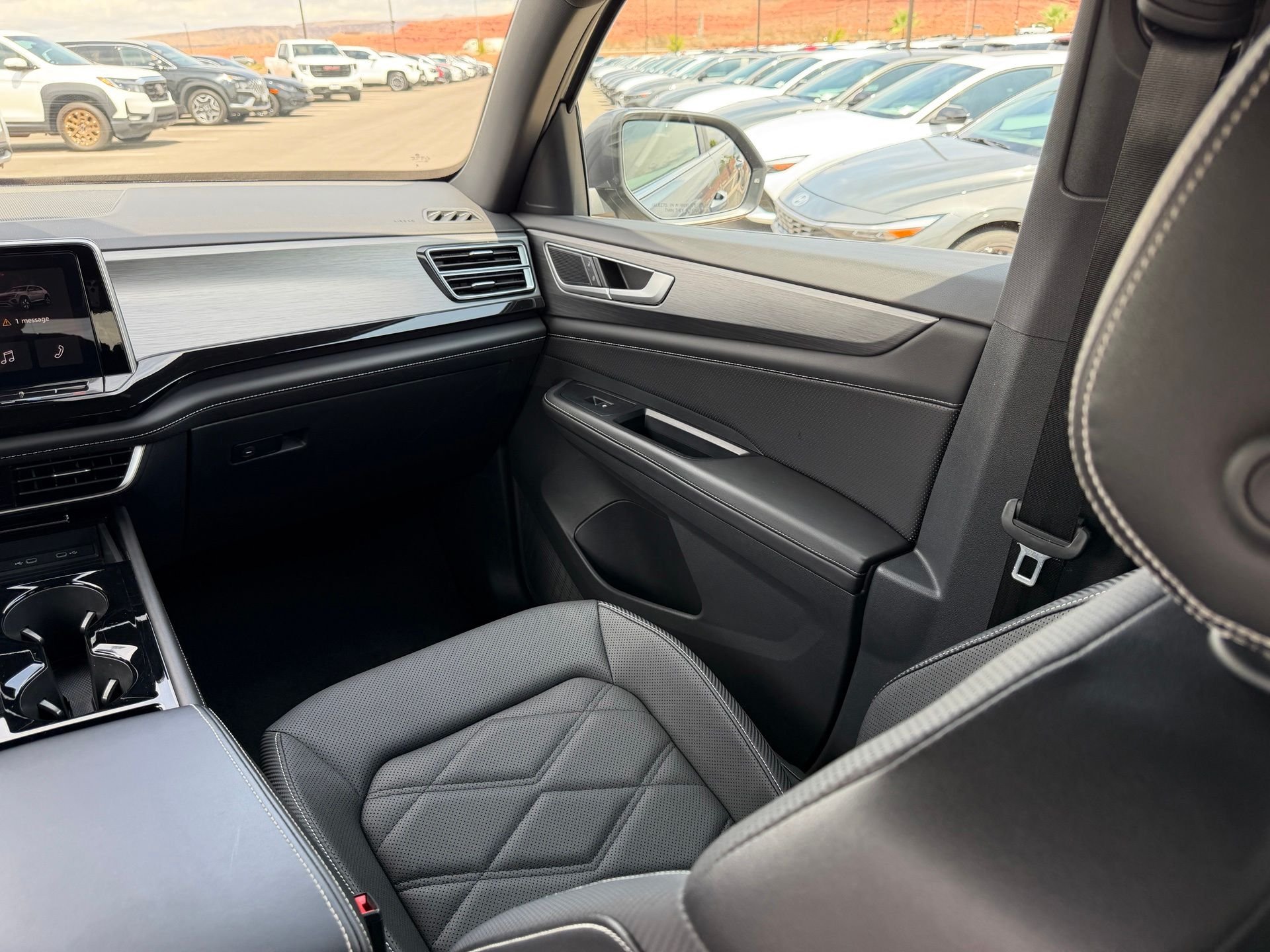 Used 2025 Gray Volkswagen 2.0T SE w/Technology image 34