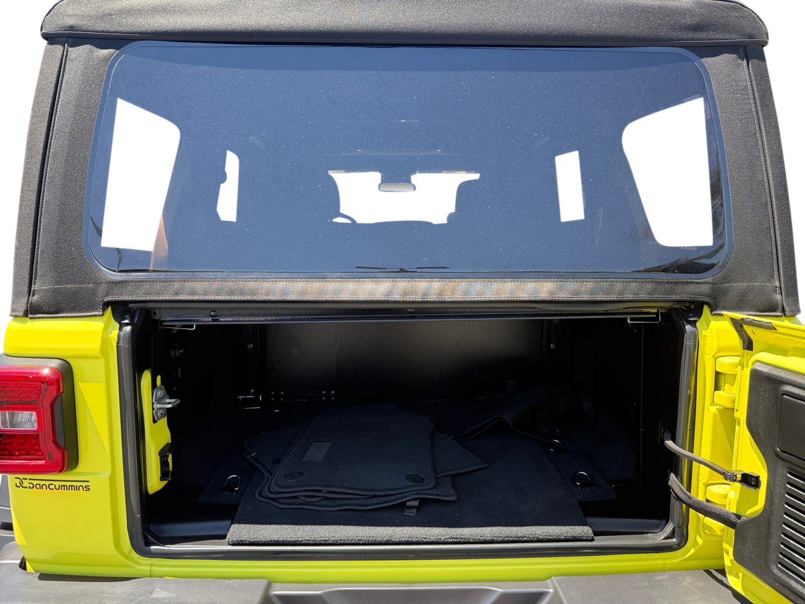 Used 2024 High Velocity Clearcoat JEEP Rubicon image 17
