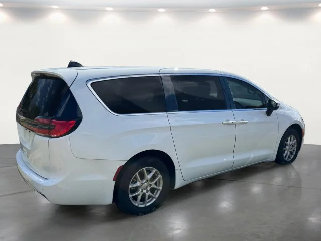 Used 2023 White Chrysler Touring L image 16