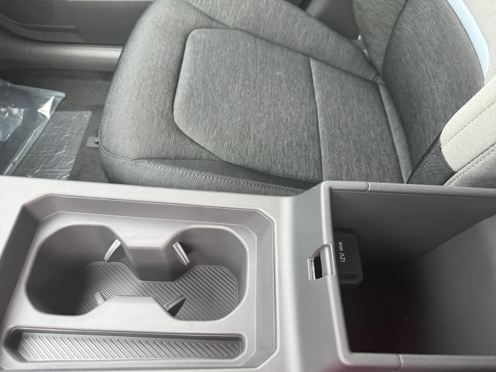 New 2027 PALE GRAY Kia S image 18