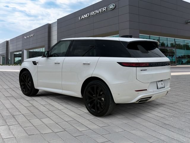 New 2026 Ostuni Pearl White Land Rover Dynamic SE image 3