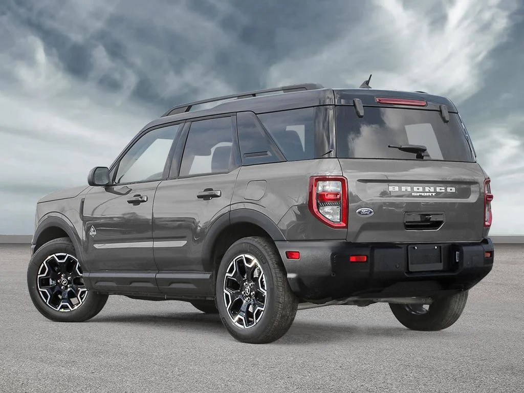 New 2026 CARBONIZED GREY Ford Outer Banks image 4