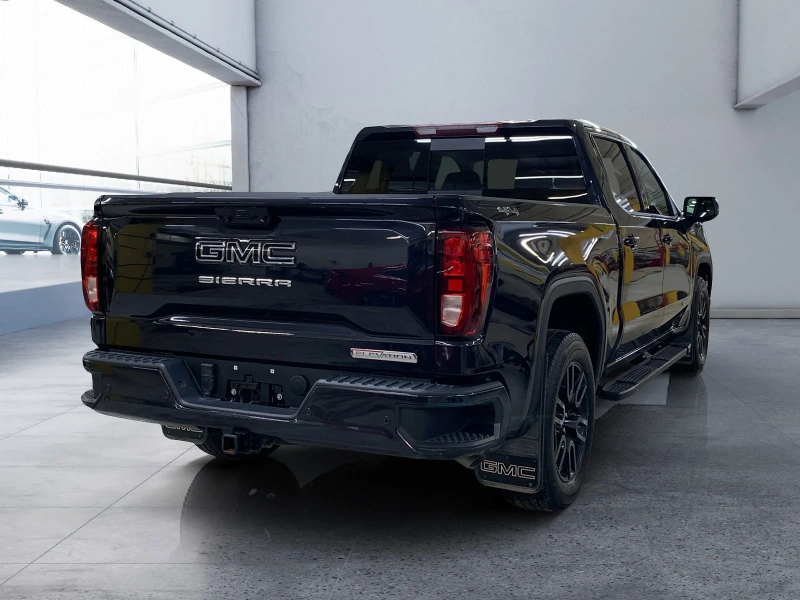 Used 2025 TITANIUM RUSH METALLIC GMC Elevation image 5