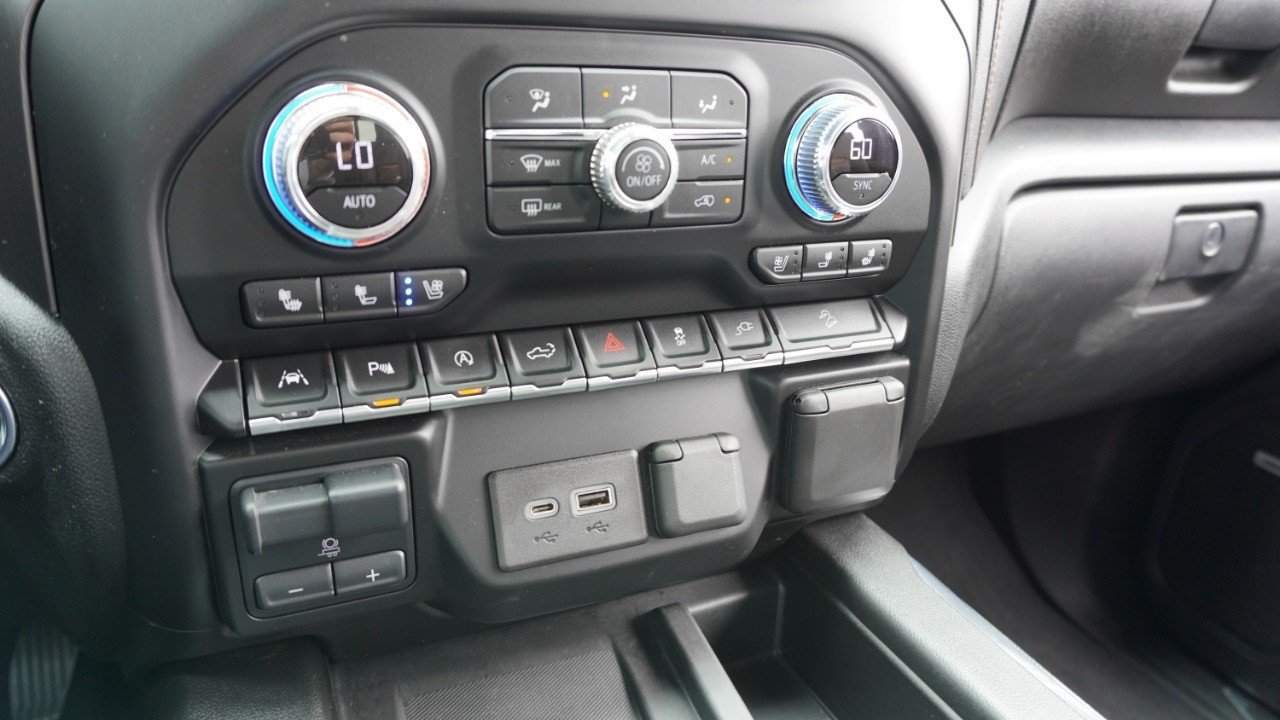 Used 2020 Gray GMC AT4 image 21
