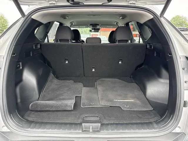 Used 2023 Silver Hyundai SEL image 29