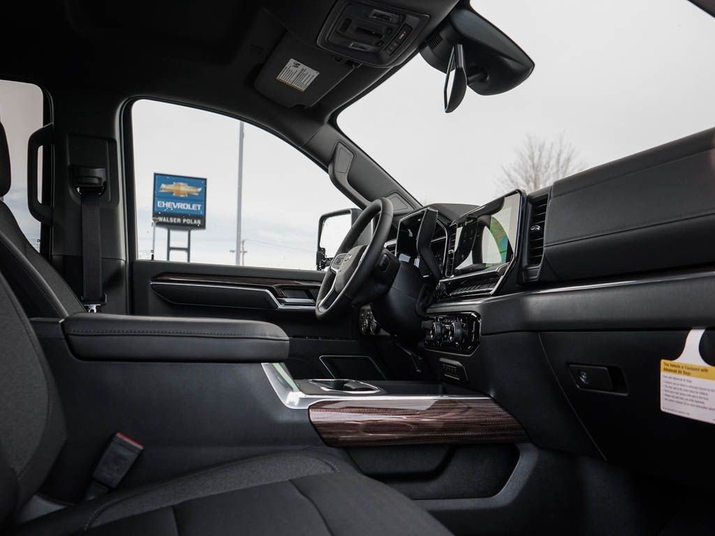 2026 Chevrolet Silverado 3500 HD LT - Photo 8